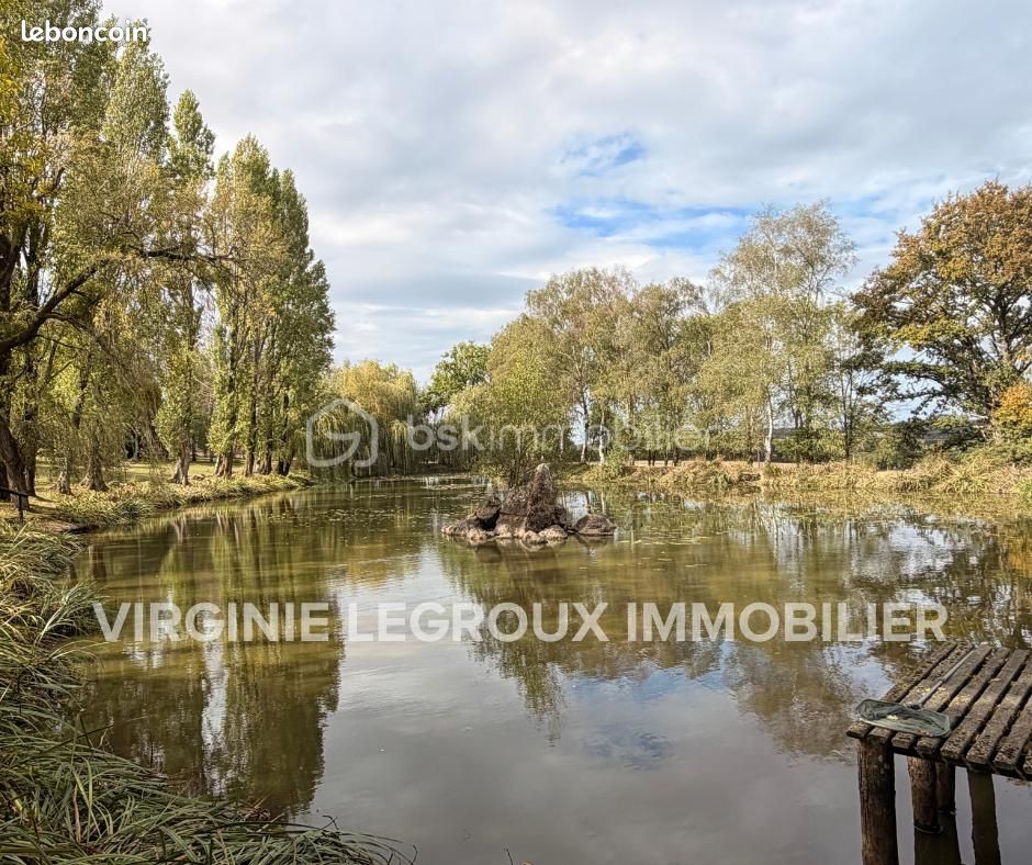 Terrain 8902 m² · à Port-Brillet · 39 900 €