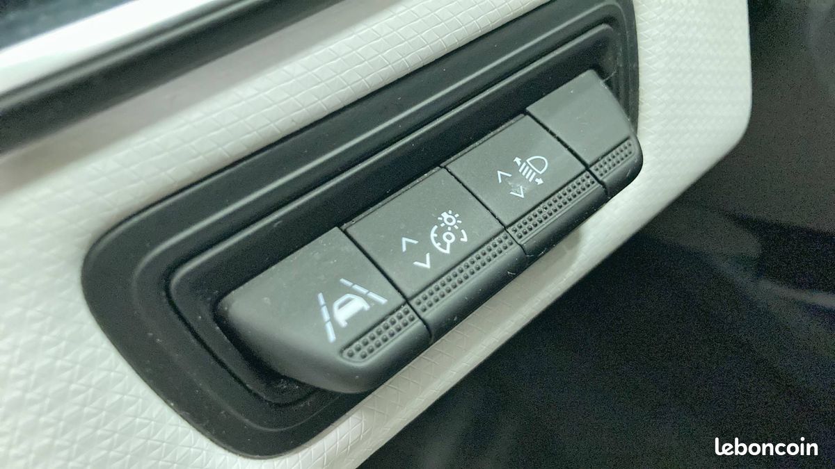 Renault clio e tech full hybrid 145 techno (image 23)