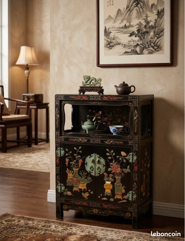 Cabinet asiatique traditionnel laqué noir (image 1)