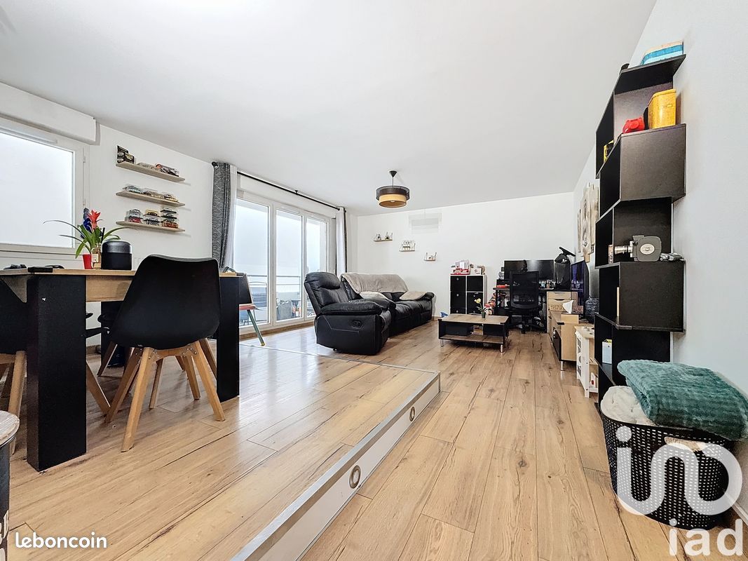 Appartement 4 pièces 69 m² · à Chilly-Mazarin · 69 m² · 215 000 €