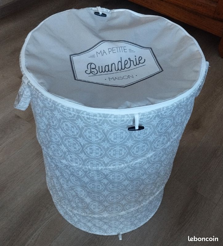Panière à linge souple (image 1)
