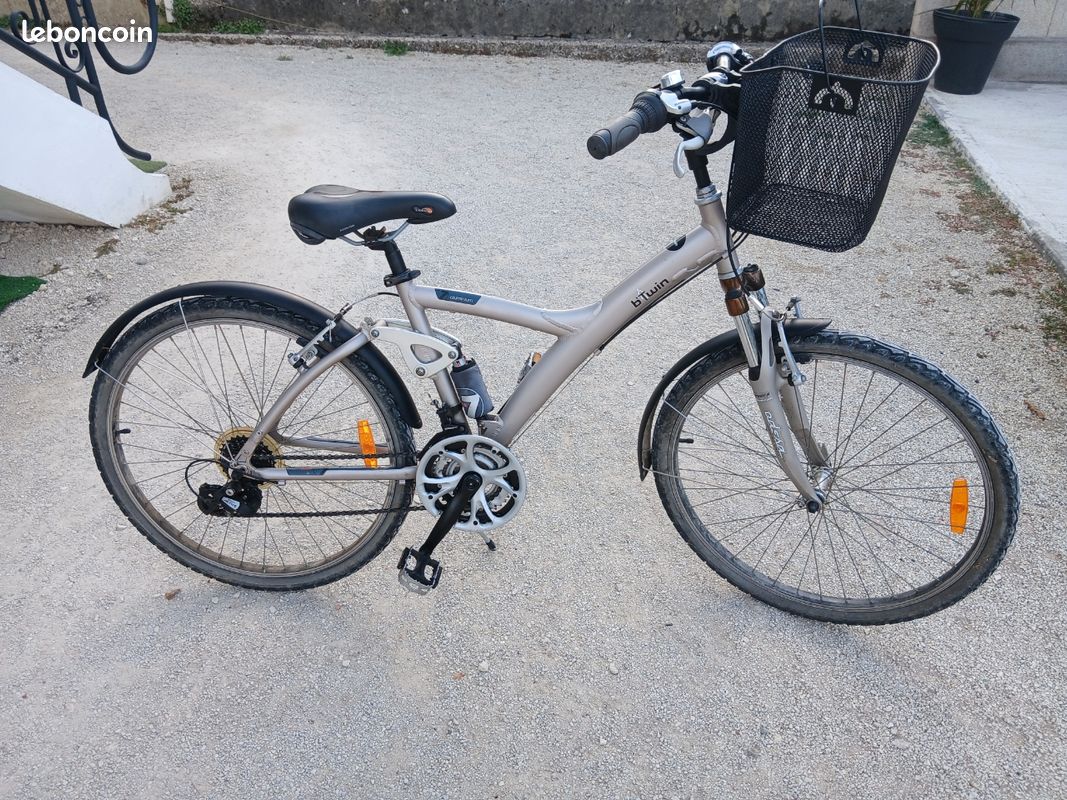 Vélo vtc 26 pouces b'twin femme (image 1)