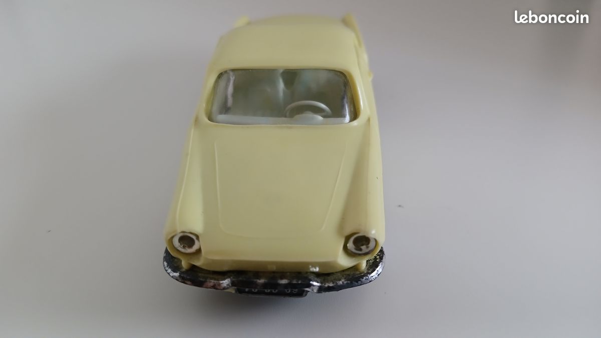 RENAULT FLORIDE ORANGE SERVO DIRECTION NOREV 1/43 Boutique