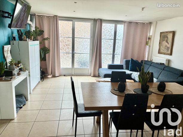Villa 8 pièces 217 m²