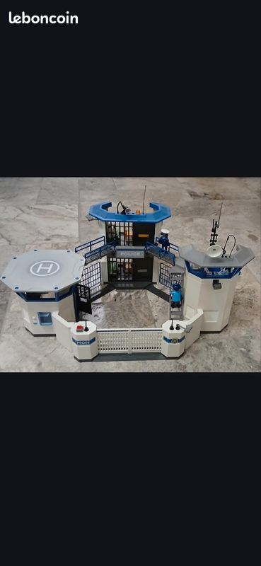 Playmobil commissariat (image 1)