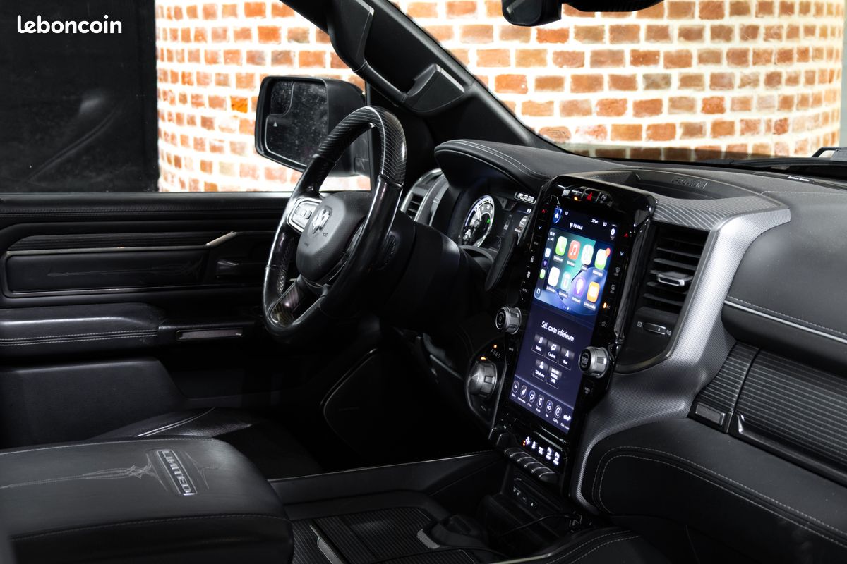Dodge RAM 1500 Limited V8 5.7L HEMI 2018 ETHANOL / PAS DE MALUS / TVA Récupérable (Audio Harman/Kardon, CarPlay, Sièges chauffants & ventilés... (image 5)