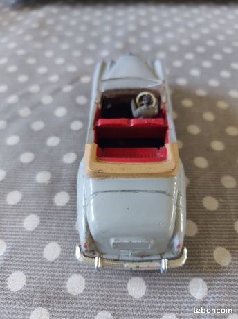 Dinky Toys Meccano - #194 Bentley S2 et #22A Maserati