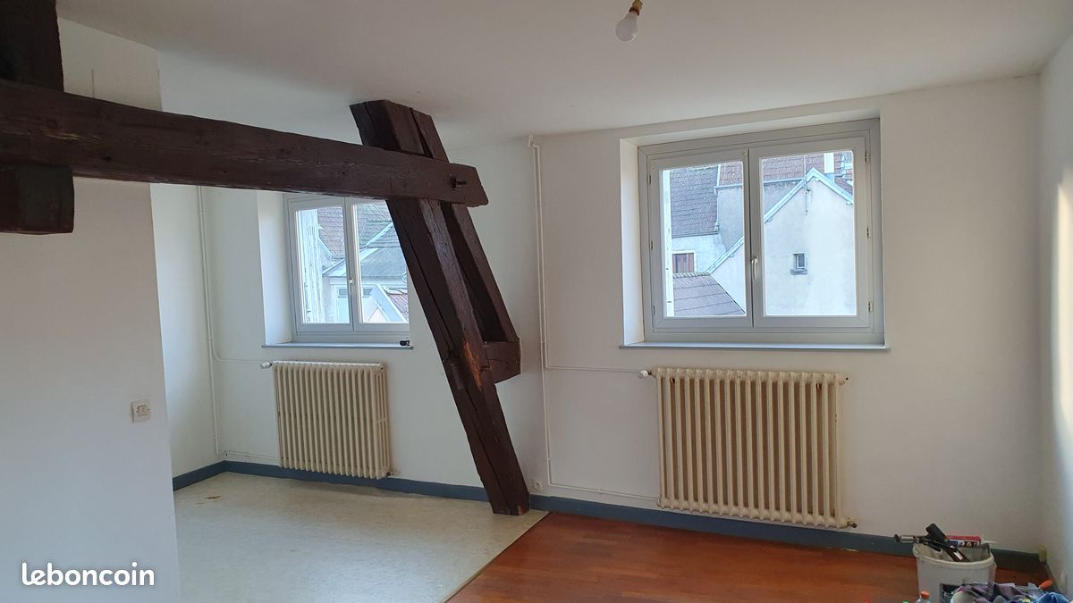 Appartement 3 pièces 58 m² · à Gray · 58 m² · 50 000 €