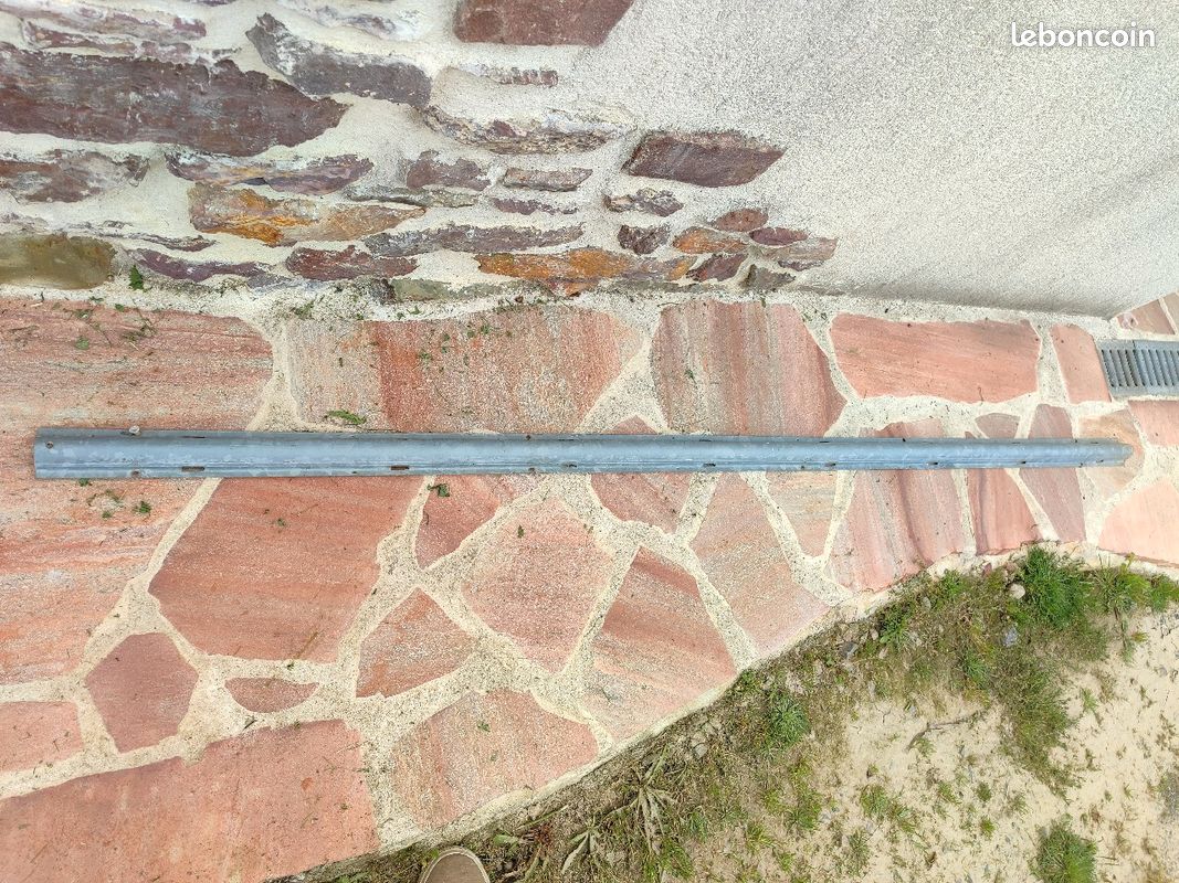Barre acier galva passe cable (image 1)