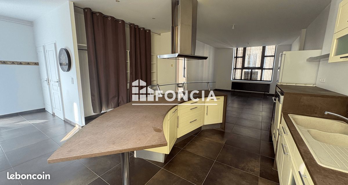 Appartement 2 pièces 71 m² · à Charleville-Mézières · 70,5 m² · 625 €/mois
