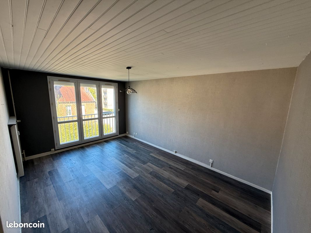 Appartement 2 pièces 50 m² · à Charleville-Mézières · 50 m² · 560 €