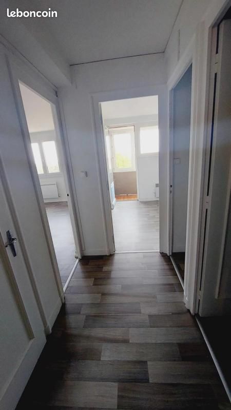 Appartement 4 pièces 69 m² · à Saint-Bonnet-le-Château · 69 m² · 415 €/mois