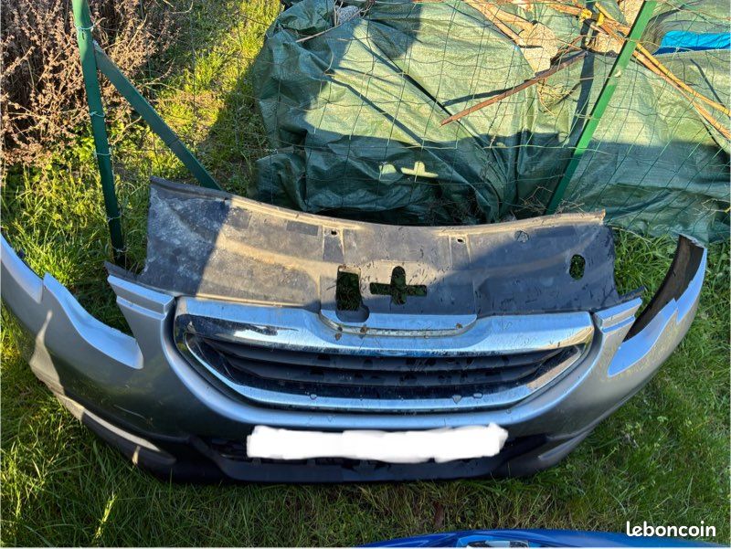 Grille Inférieure De Pare-chocs Avant Pour PEUGEOT 2008 II (depuis 2019) - Pièce Neuve D'origine