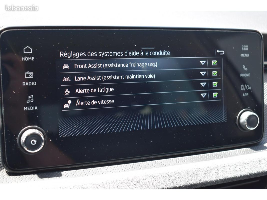 SKODA SCALA 1.0 TSI Evo 2 116 ch DSG7 Selection (image 29)