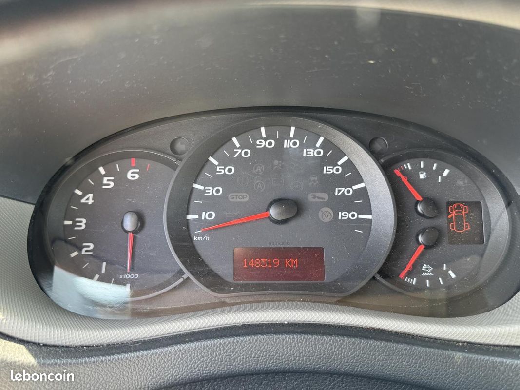 RENAULT MASTER Confort F3500 L2H2 2.3 dCi 145 CV 05/2017 garantie 12 mois (image 8)