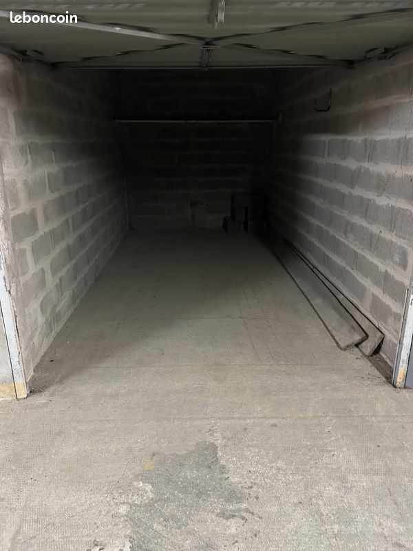 Parking 12 m² · à Saint-Jean-de-Monts · 12 m² · 23 000 €