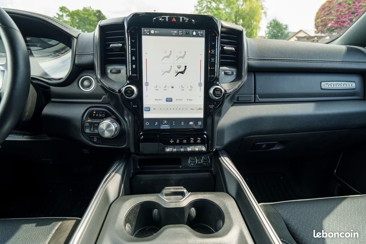 Dodge RAM 1500 Laramie eTorque GPL 5.7 V8 HEMI 401 ch 4x4 – Harman Kardon – Pano – 360° (image 35)