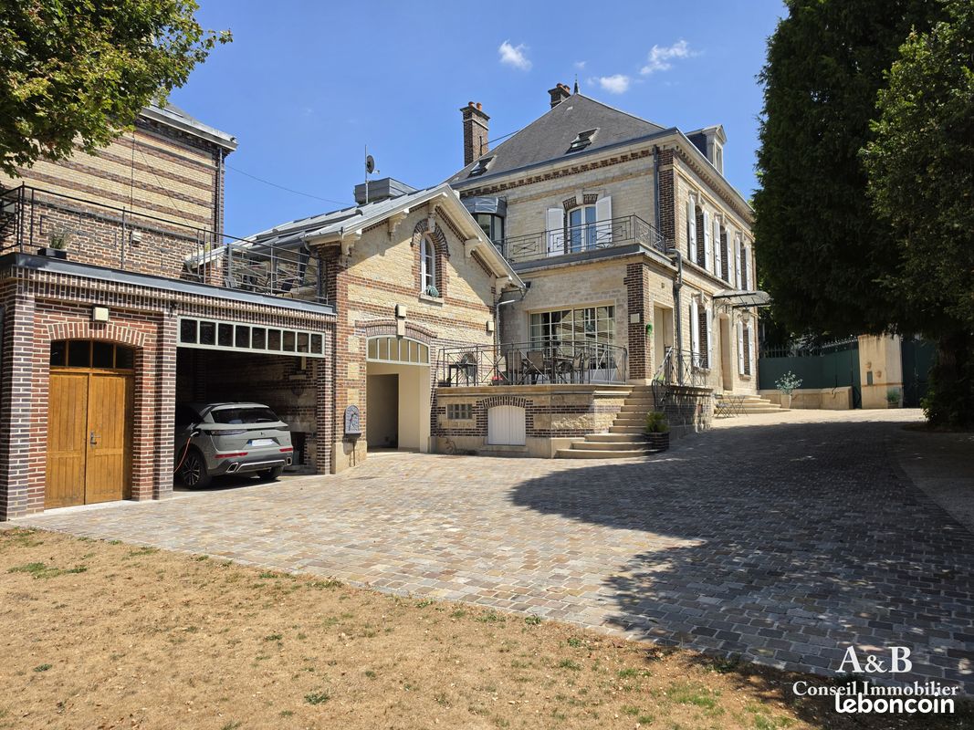 Maison 12 pièces 270 m² · à Troyes · 270 m² · 860 000 €