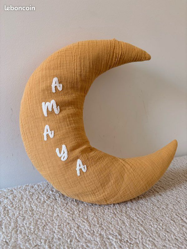 Coussin prénom - cadeau naissance personnalisé (image 2)