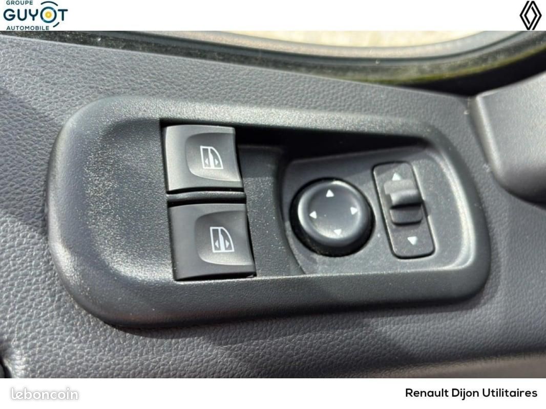 Renault Master FOURGON FGN TRAC F3500 L2H2 BLUE DCI 135 CONFORT (image 11)