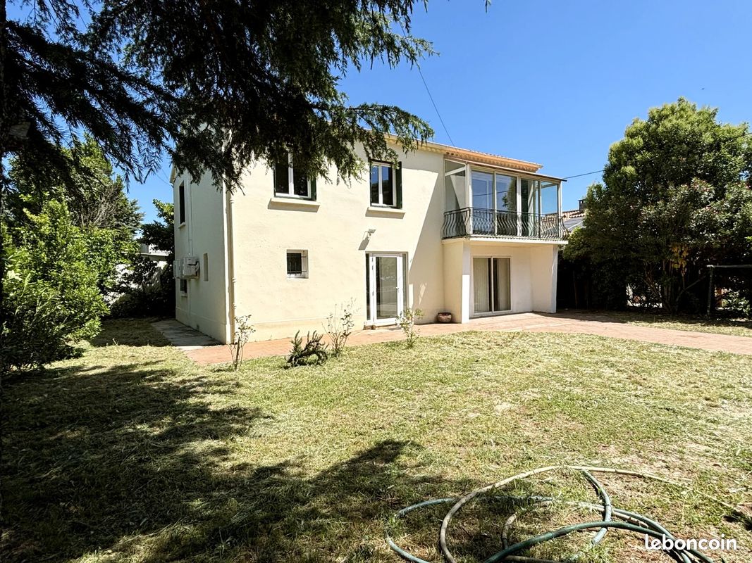 Maison 5 pièces 150 m² · à Arles · 150 m² · 300 000 €