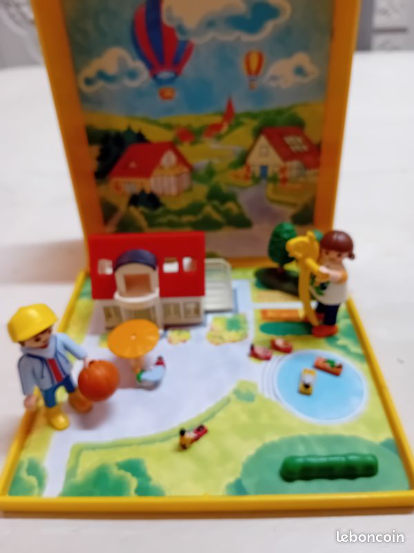 Coffret micro-playmobil château de princesse