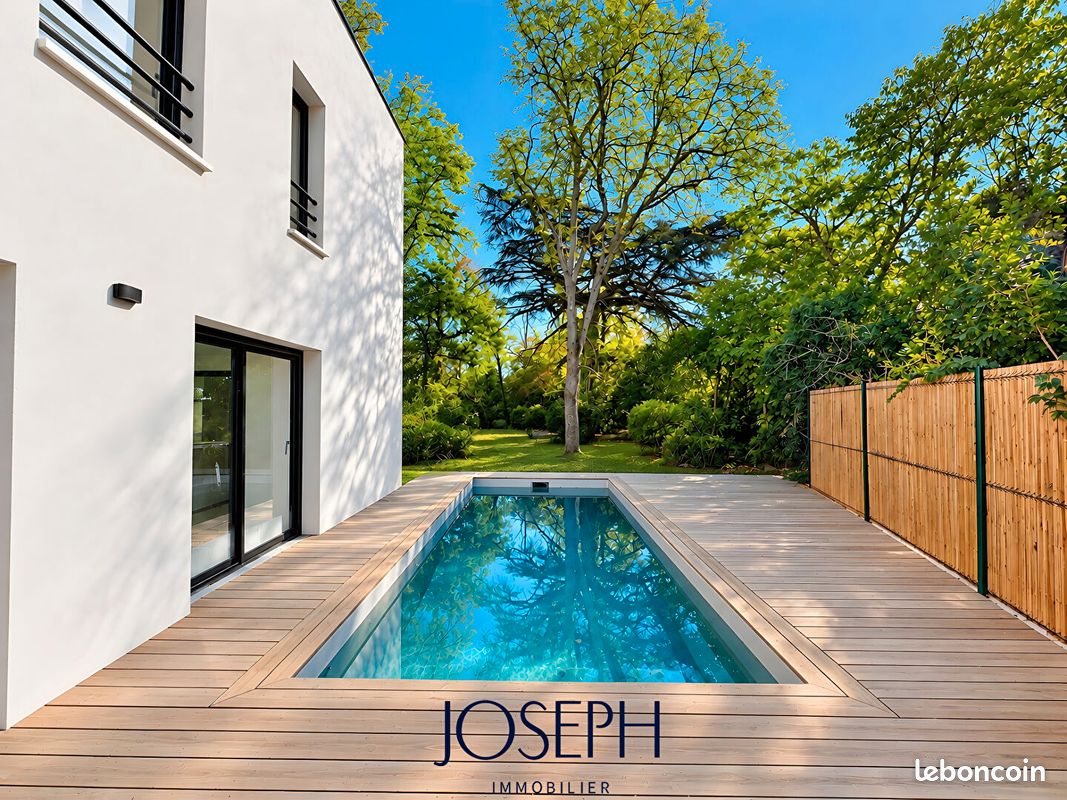 Maison 5 pièces 215 m² · à Tournefeuille · 215 m² · 1 130 000 €