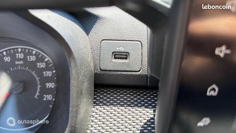 Dacia Sandero 1.0 TCe 90ch Stepway Expression auto -24 (image 30)
