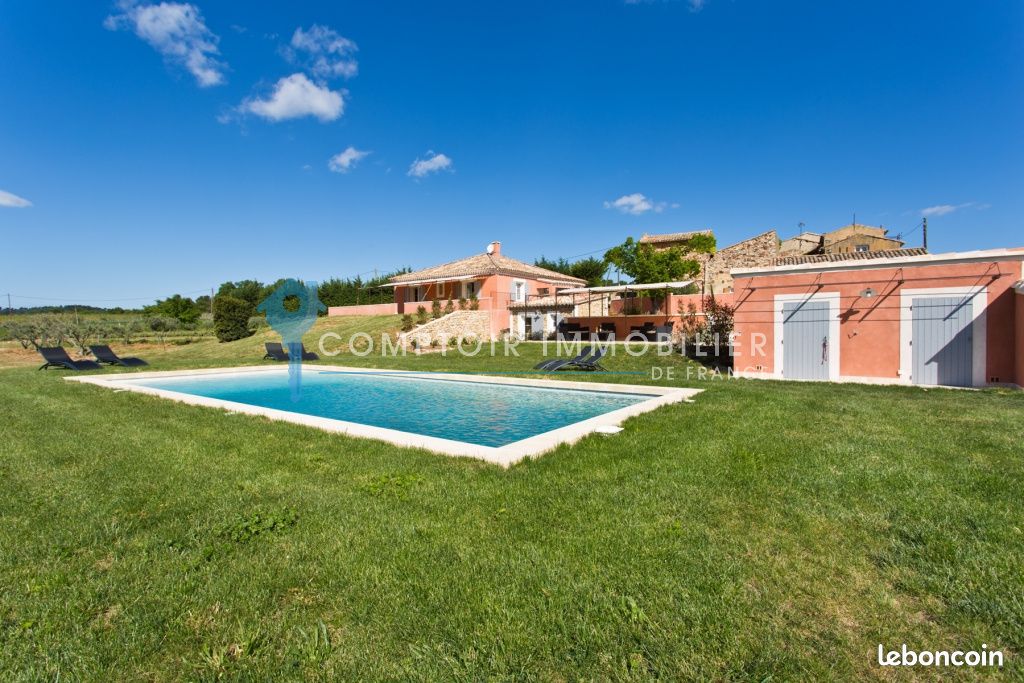Maison 6 pièces 140 m² · à Roussillon · 140 m² · 795 000 €
