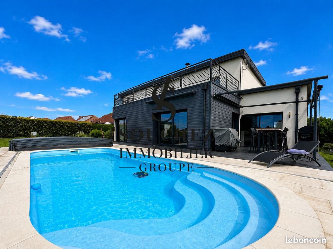 Maison 10 pièces 263 m² · à Bouvigny-Boyeffles · 263 m² · 615 000 €