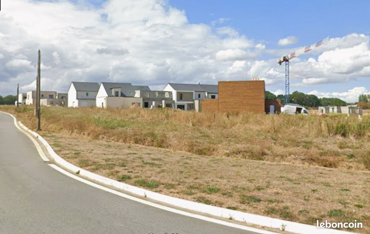 Terrain 341 m² · à Châteaugiron · 87 000 €