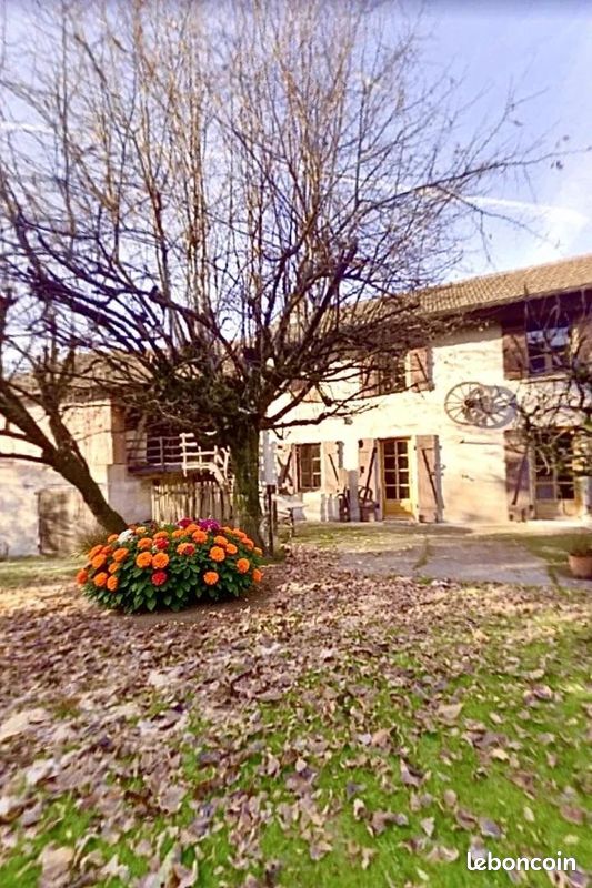 Maison 280 m² · à Bouvesse-Quirieu · 280 m² · 249 990 €