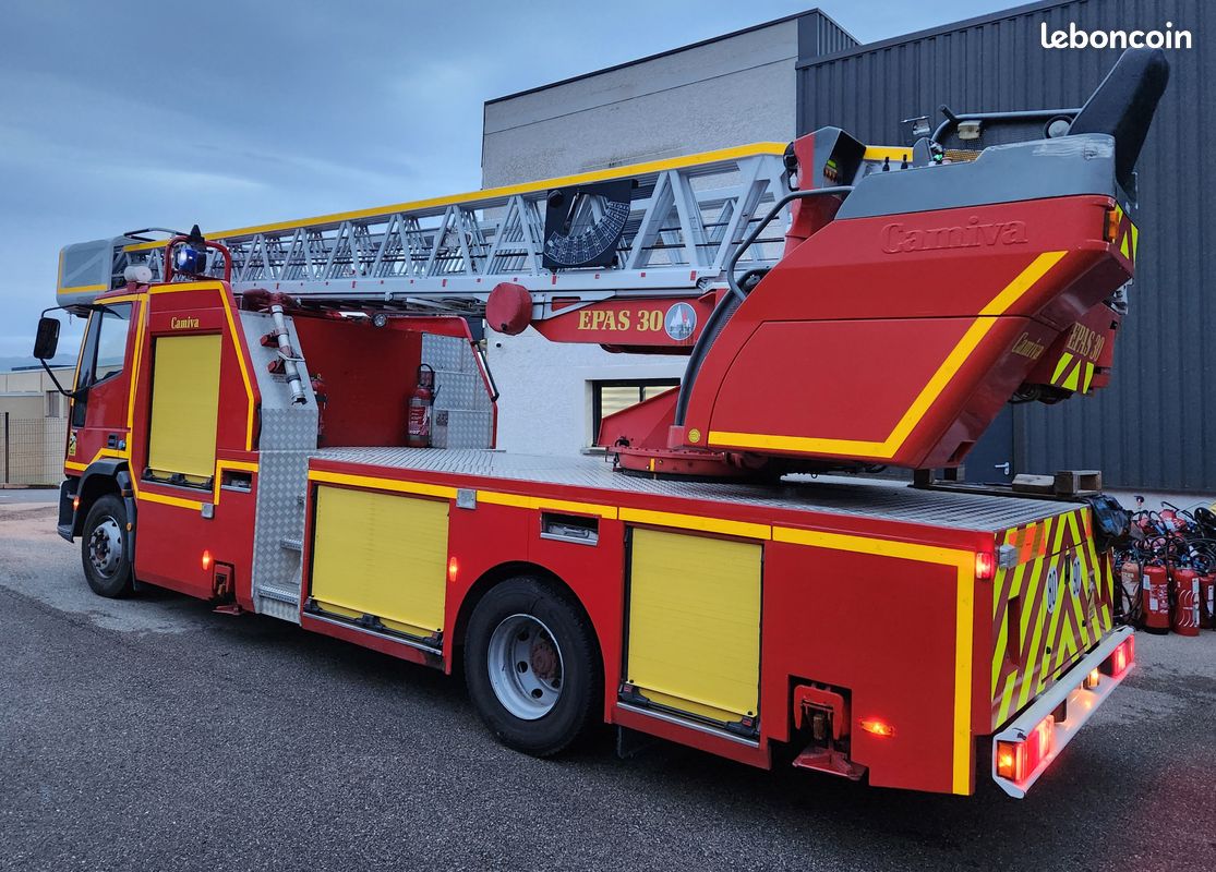 Iveco eps 30m pompier (image 2)