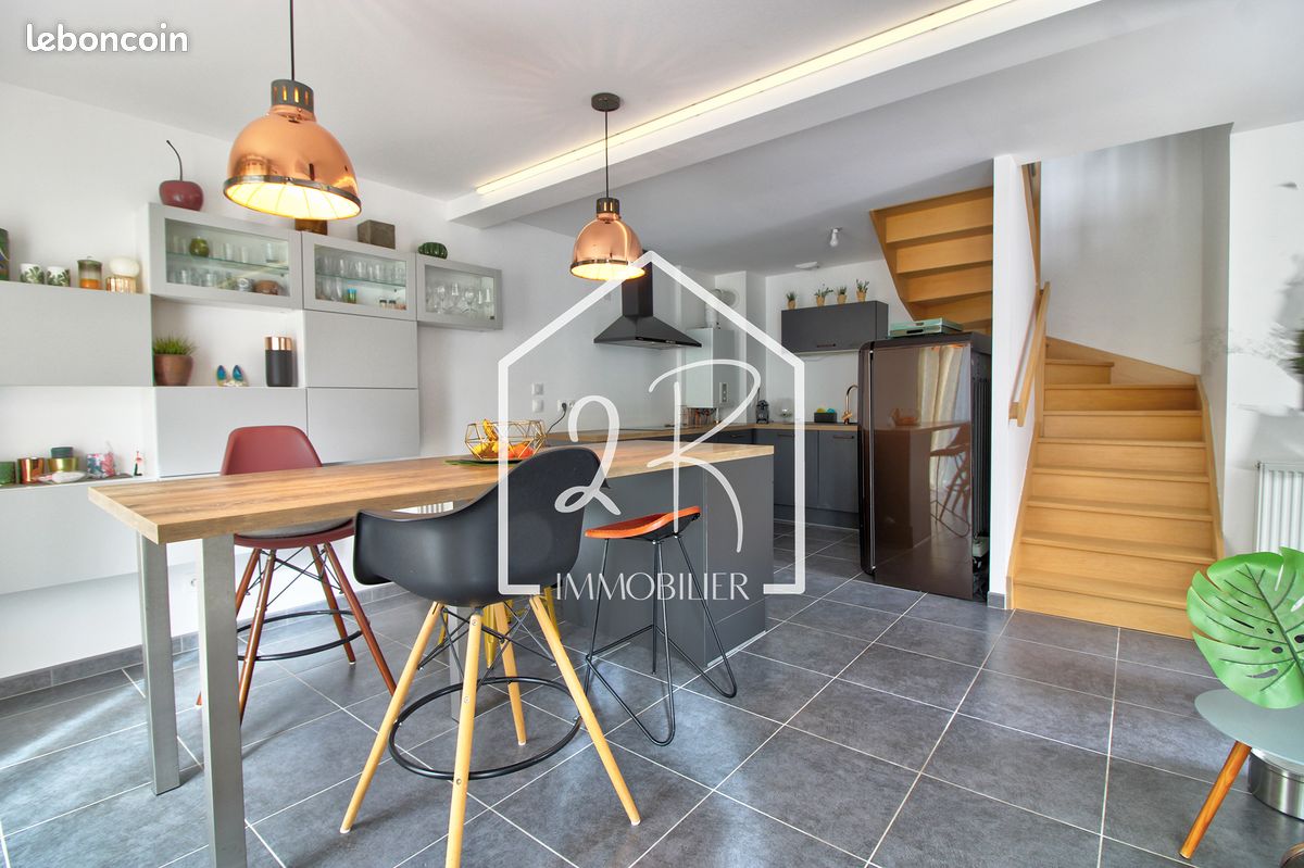 Maison 4 pièces 73 m² · à Sérézin-du-Rhône · 73 m² · 299 000 €