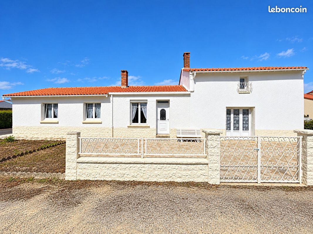 Maison 5 pièces 117 m² · à La Chevrolière · 117 m² · 212 520 €
