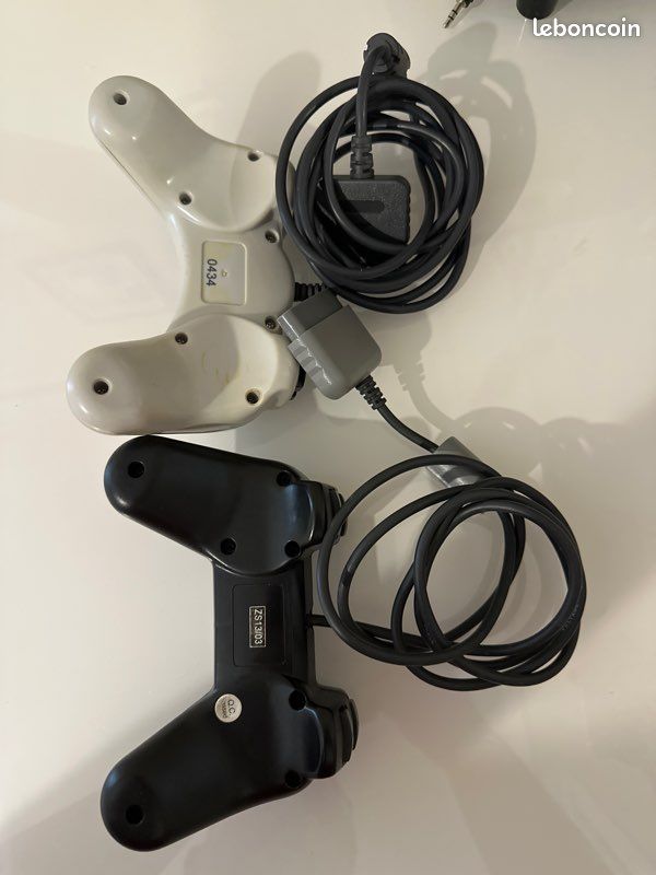 Manette de PlayStation 1 (image 3)