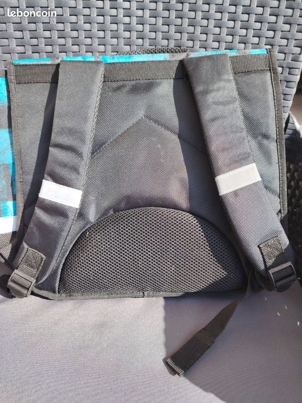 Cartable neuf (image 2)
