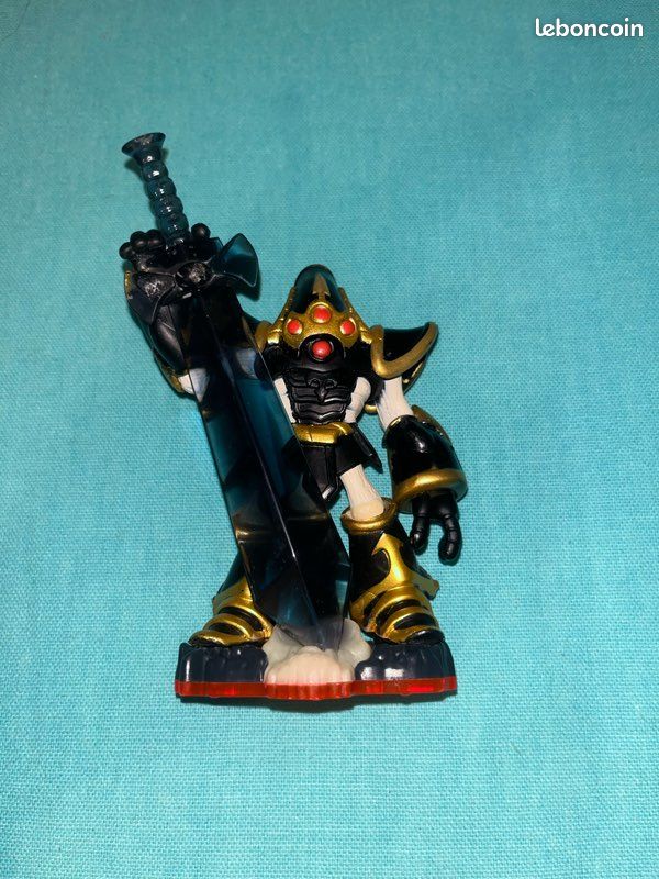 Lot De 4 Figurines Skylanders Trap Team – Neuves – Emballages Peuvent être Abîmés