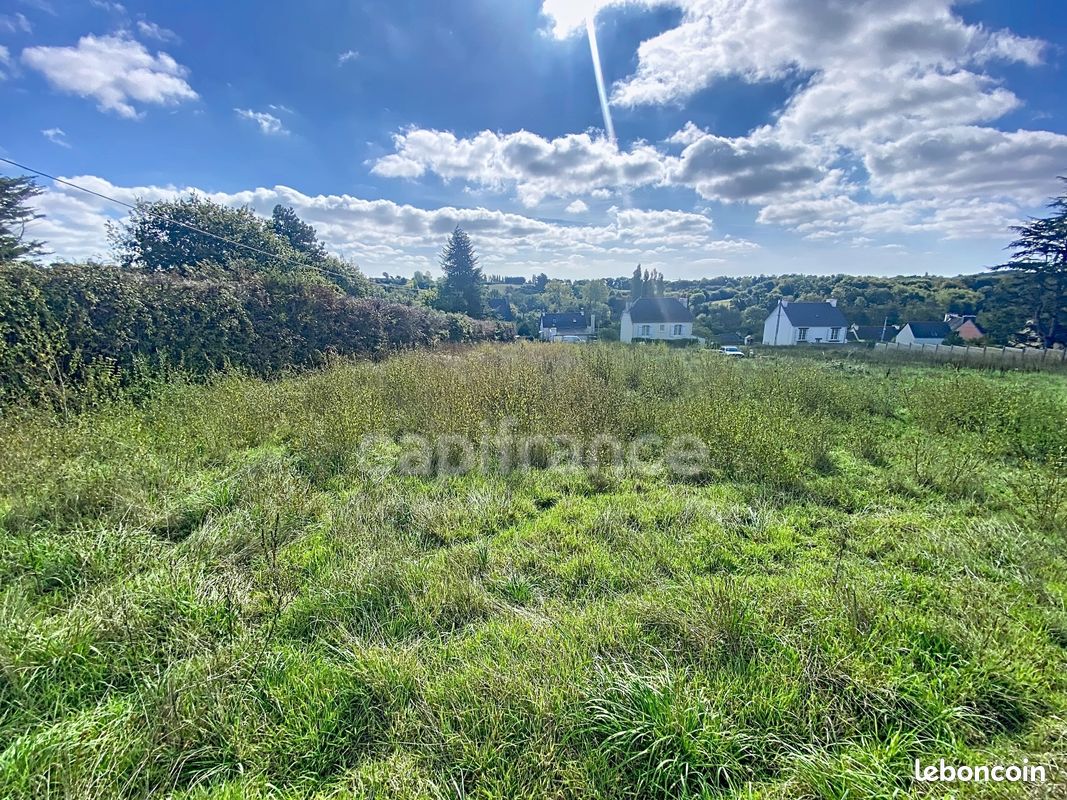Terrain 1 273 m² Loperhet · 155 870 €