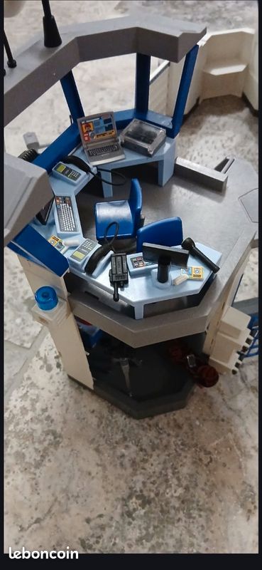 Playmobil commissariat (image 2)