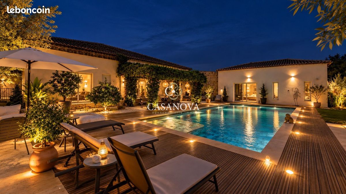 Maison 7 pièces 241 m² · à Neffiès · 241 m² · 735 000 €