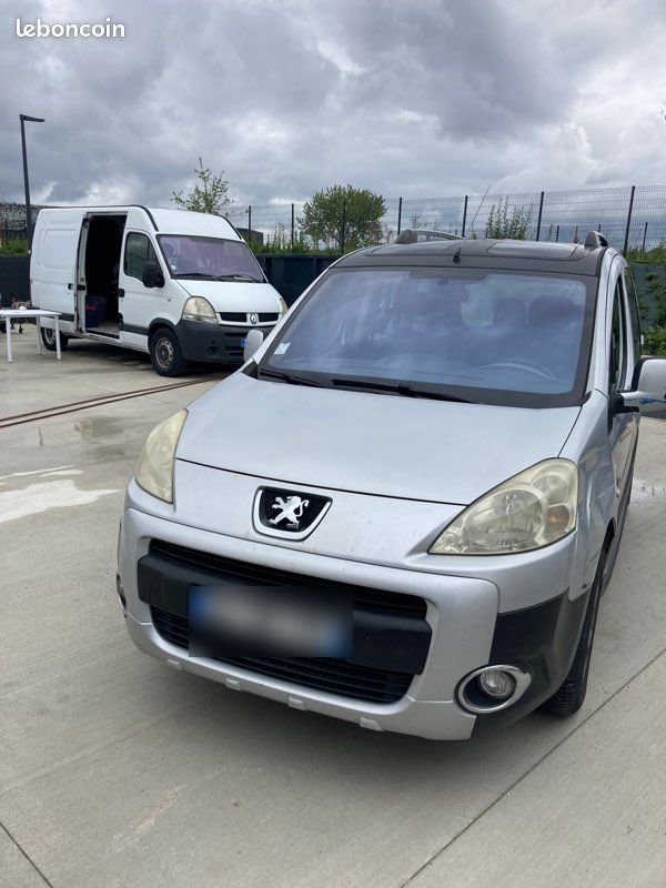 Vend Peugeot partner tepee outdoor 1.6 hdi 110 cv (image 2)