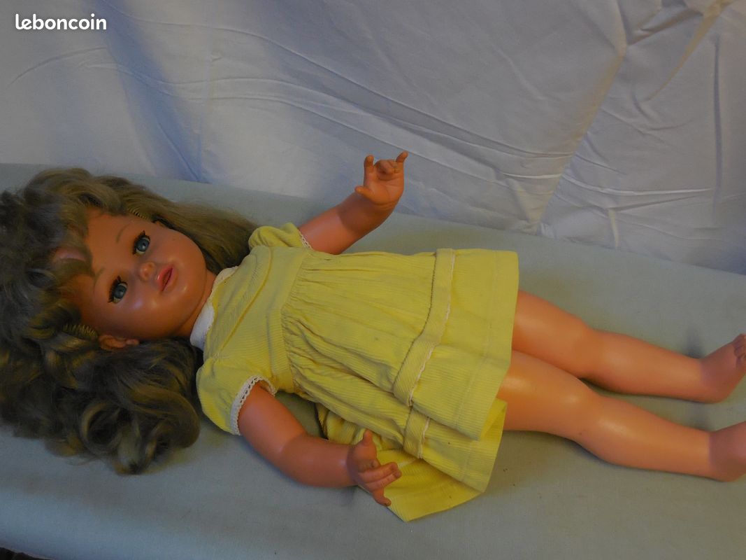 ANCIENNE POUPÉE RAYNAL ,Monica. EUR 12,00 - FR