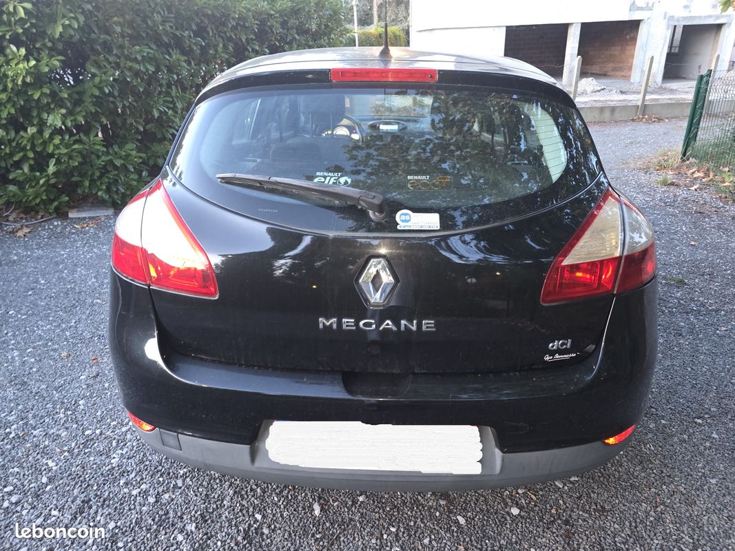 RENAULT Megane III 1.5 DCi 95 Life (image 8)