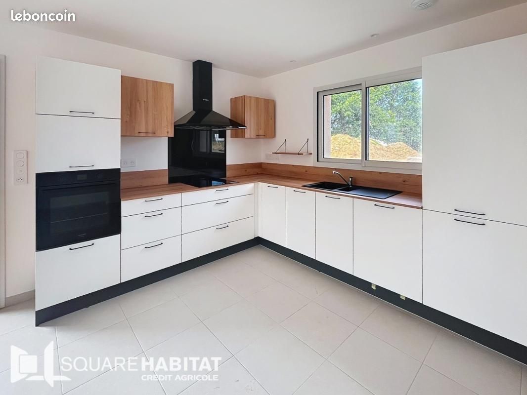 Maison 126 m² · à La Mézière · 126 m² · 1 525 €