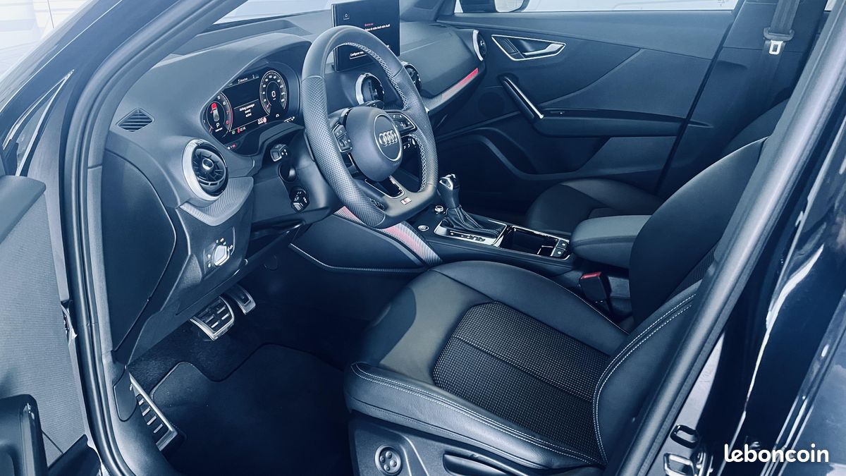 AUDI Q2 35 TFSI 150 S tronic 7 S line Plus (image 9)