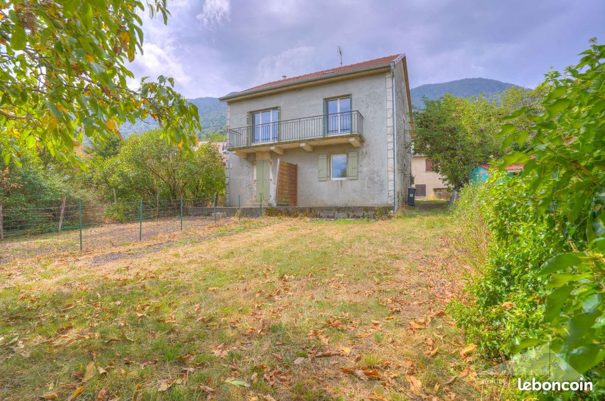 Maison 4 pièces 115 m² · à Collonges · 115 m² · 435 000 €