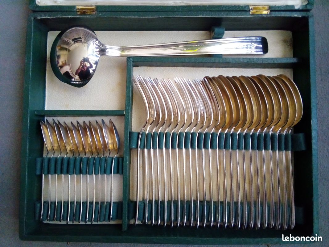 Grand coffret ménagère 37 pièces - Arts de la table