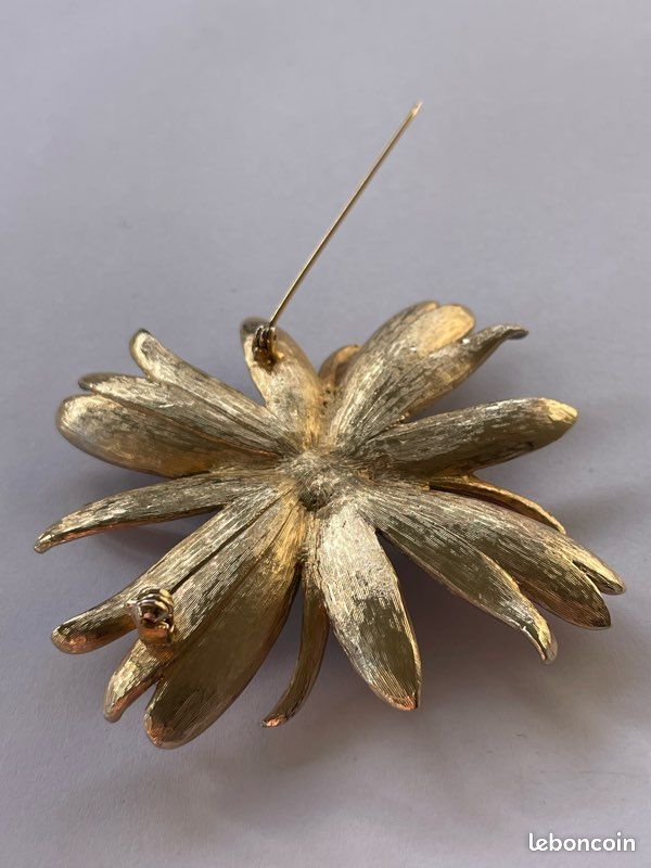 Broche Fleur Verte en Cuir Fabriquée en France (Paris Broche Fleur Verte en Cuir Fabriquée en France (Paris
