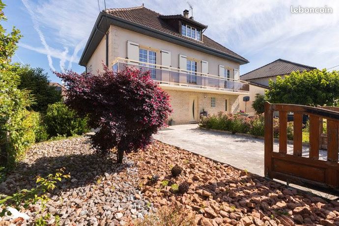 Maison 6 pièces 165 m²